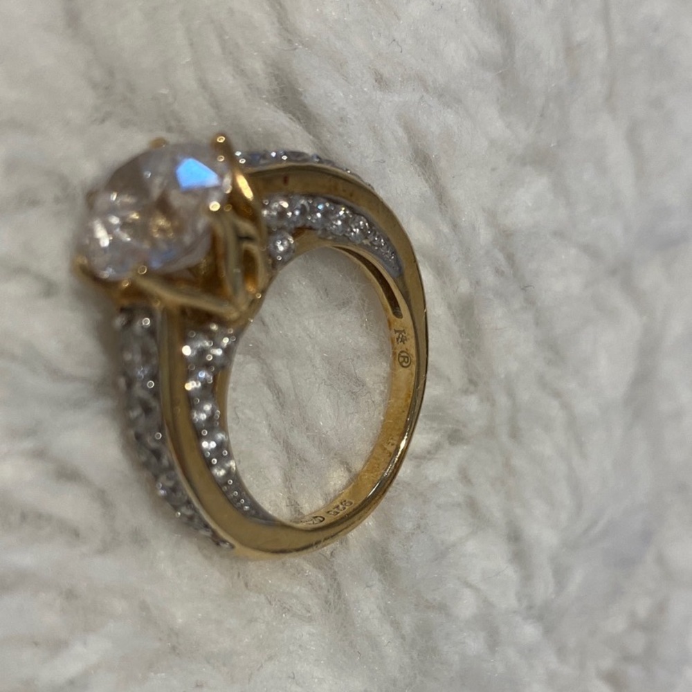 Remy Rotenier for Bella Luce “Tulip” ring - Picture 3 of 8